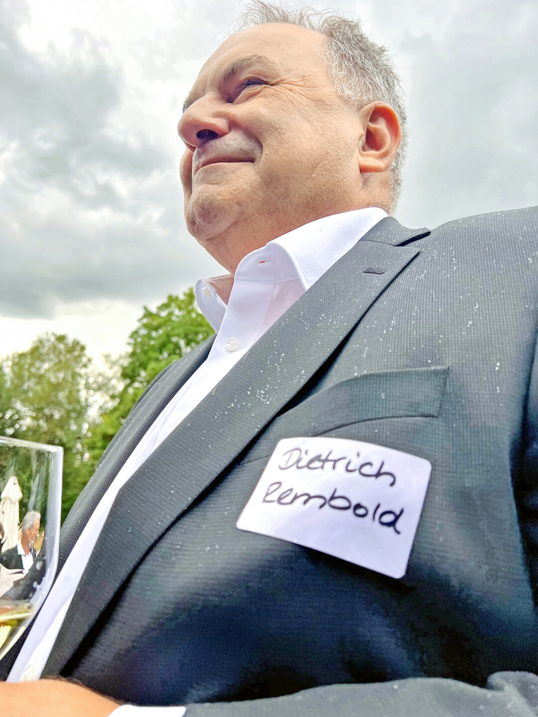 Zum Geburtstag 150 Tage im Amt: WVW-Prsident Dietrich Rembold mit improvisiertem Namensschild.