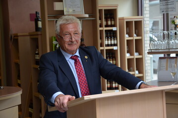 Ulrich Maile