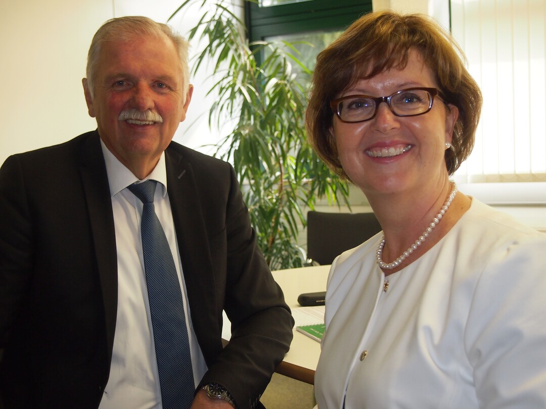 Grit Puchan im Gespräch mit Hermann Hohl.
