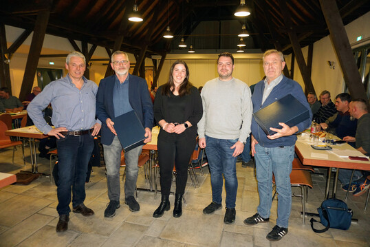 Bei der Bezirksversammlung des Weinsberger Tal-hringer Gegend(v. l.): Peter Albrecht, Karl-Ulrich Vollert, Stefanie Vollert, Jochen Frnzler und Eberhardt Hfele.