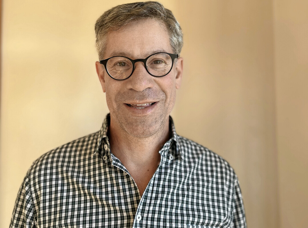 �Jeder macht�s a bissle anders�: Christian H�u�ermann bringt als Vorsitzender der W�rttemberger Weing�ter 150 charakterstarke Weingutsleiter/-innen unter einen Hut.