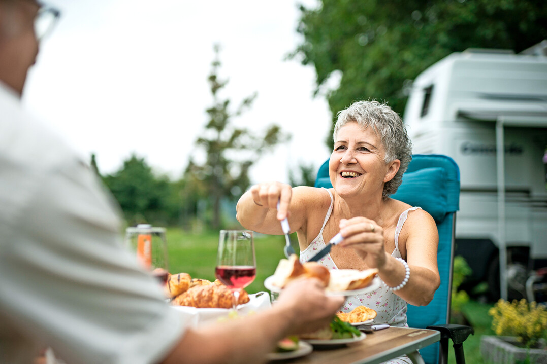 Beliebt: �bernachten im Weingut im mitgebrachten Bett auf R�dern.