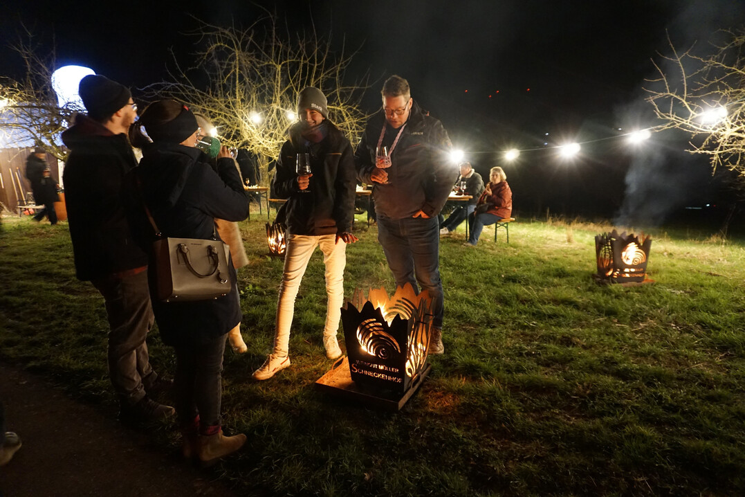 Beim Rebenglhen, veranstaltet von den Weingtern in Bretzfeld, konnten zahlreiche Weine aus der Region probiert werden.