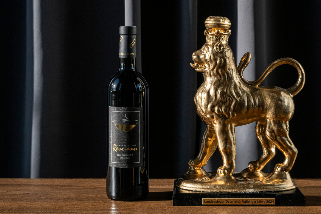 Grenzlandhof Weingut Familie Reumann: Landessieger sterreich Lemberger & Blaufrnkisch des 32. Vaihinger Lwe 2024.