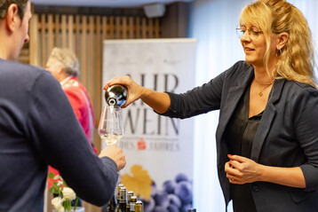 Das Event Test the Best ldt am Sonntag, 3. November, wieder zum exklusiven Tasting der beim Ahrwein des Jahres angestellten Ahrweine in das Hotel Rodderhof ein.