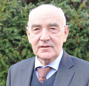 Norbert Schindler ist eine herausragende Persnlichkeit der rheinland-pflzischen Agrarpolitik, die ber vier Jahrzehnte hinweg unermdlich fr die Interessen von Landwirten und Winzern gekmpft hat.