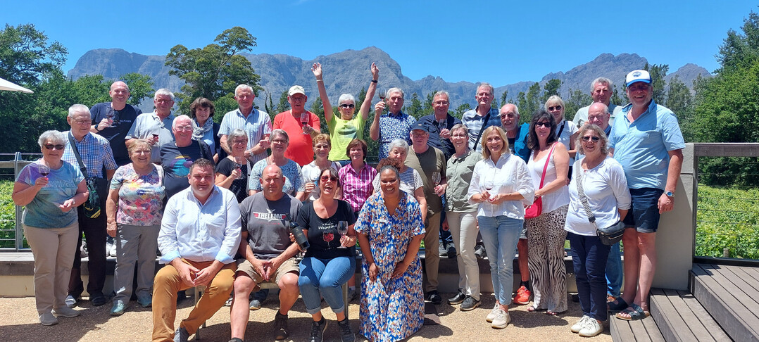 30 Teilnehmer konnten bei der Sdafrika-Reise des Weinbauverbands neue Eindrcke sammeln.