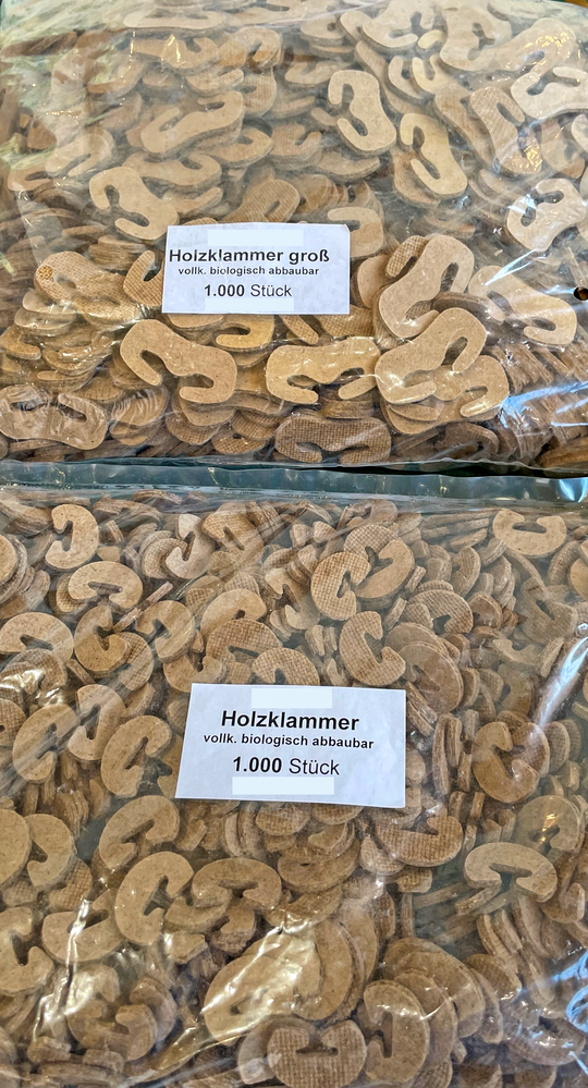 Alternative Heftklammern aus verrottbarem Material mssen jhrlich erneuert werden.