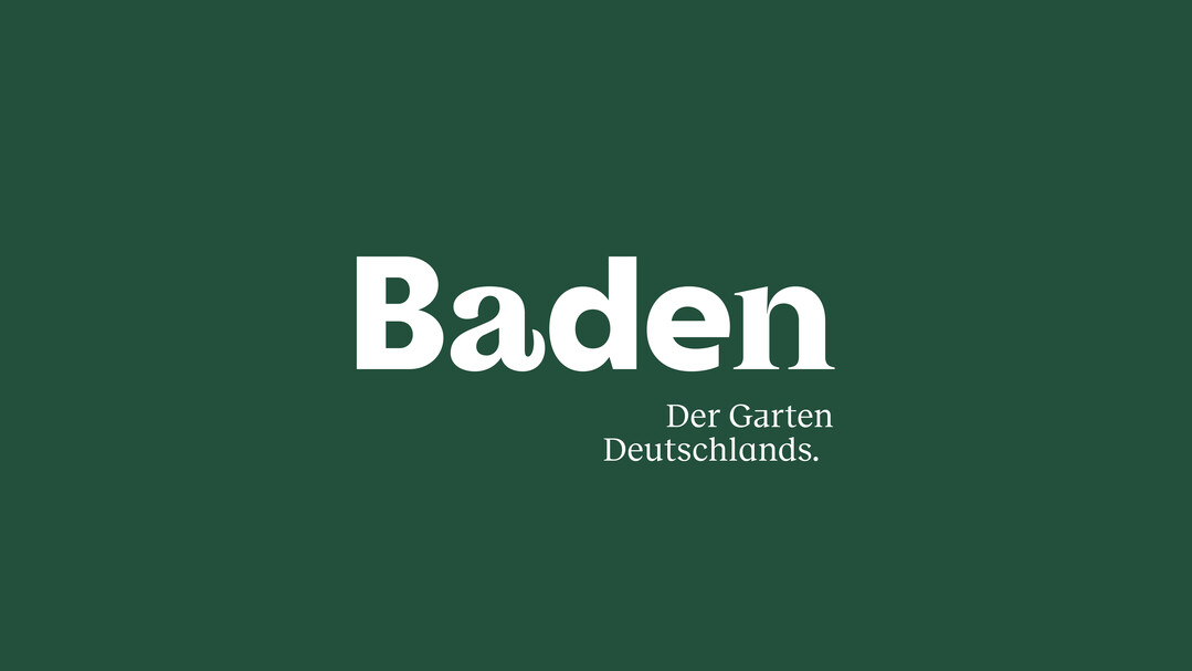   Die auffllige und elegante Typografie bestehend aus unterschiedlichen Schriftarten. Sie soll nicht nur Interesse wecken, sondern ist auch ein erster Verweis auf die Vielfalt Badens. Diese Vielfalt wird, genau wie die Markenwerte, im Garten-Thema aufgegriffen.