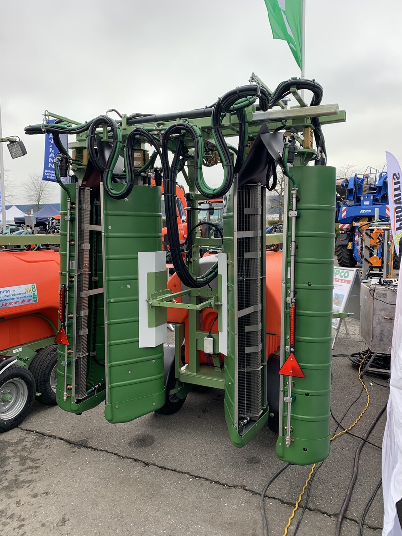 Bei diesem System von Lipco handelt es sich um ein recyclingfähiges Gerät, welches im Überzeilenbetrieb mit gegenläufig wirkenden Tangentialgebläsen ausgestattet ist.