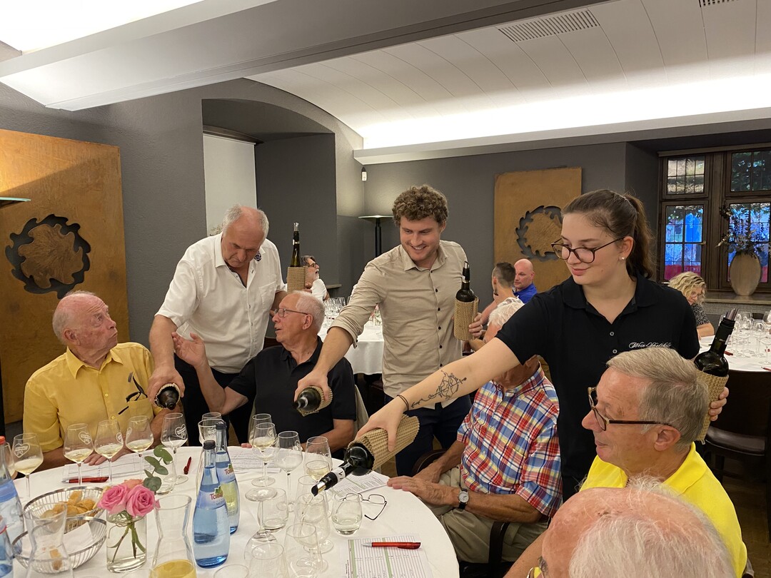 Weie Burgunder wurden in diesem Jahr von Weinexperten und Wengertern in einer verdeckten Probe verkostet.