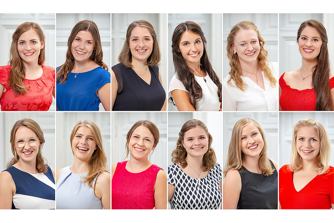 Die Kandidatinnen im Überblick (v. l.): Annika Schooß (Ahr), Carolin Meyer (Franken), Miriam Kaltenbach (Baden), Carolin Hillenbrand (Hessische Bergstraße), Laura Gerhardt (Mosel), Angelina Vogt (Nahe), Meike Klohr (Pfalz), Katharina Bausch (Rheingau), Anna Göhring (Rheinhessen), Gina Maria Gräfe (Saale-Unstrut), Lisa Leinemann (Sachsen), Julia Sophie Böcklen (Württemberg).