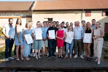Von Schweigen-Rechtenbach bis nach Bockenheim  Die 20 besten Jungwinzer der Pfalz fr 2023/2024 sind gewhlt.