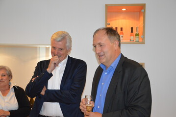 Trotz der starken Frostschden im vergangenen Jahr, blicken Geschftsfhrer Karl Seiter (l.) und Vorstand Justin Kircher zuversichtlich in die Zukunft der Genossenschaftskellerei.