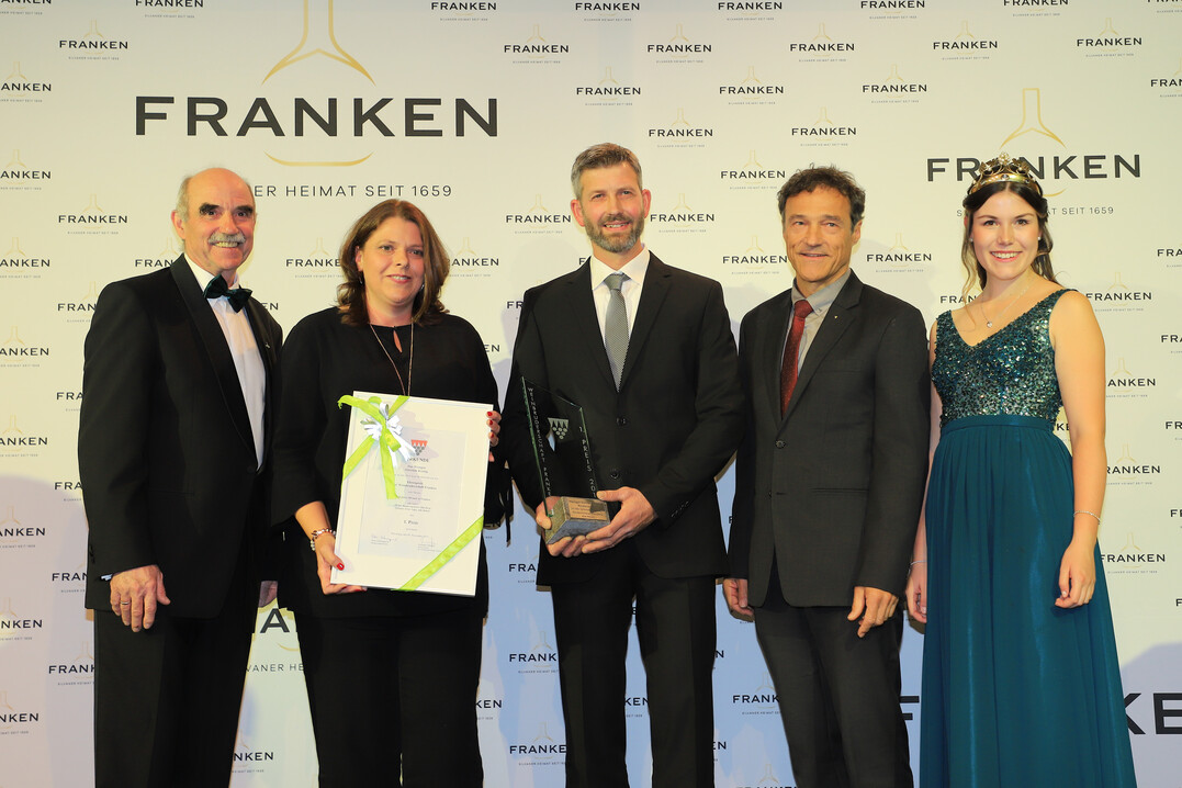 Ehrenpreis fr das Weingut Strrlein-Krenig