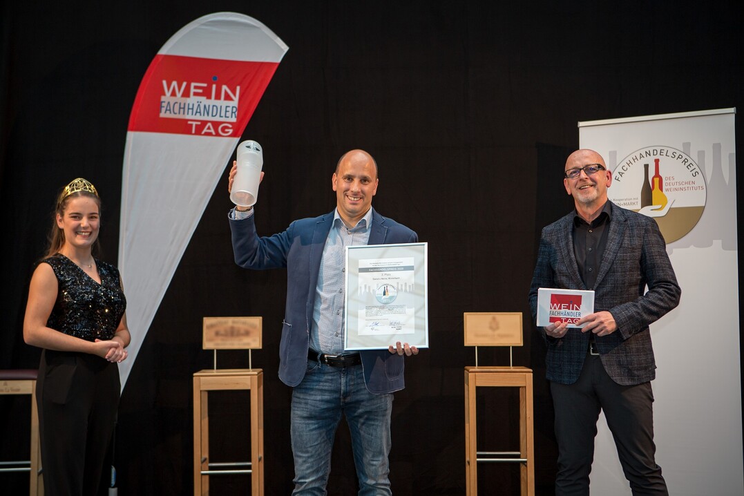 Die Silbermedaille ging an den Sommelier Daniel Hasert, der im wrttembergischen Winterbach den Weinfachhandel Daniels Weine betreibt.