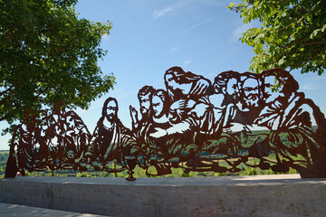 Das Abendmahl im Weinberg wurde vom Reichenberger Designer Michael Ehlers geschaffen. 