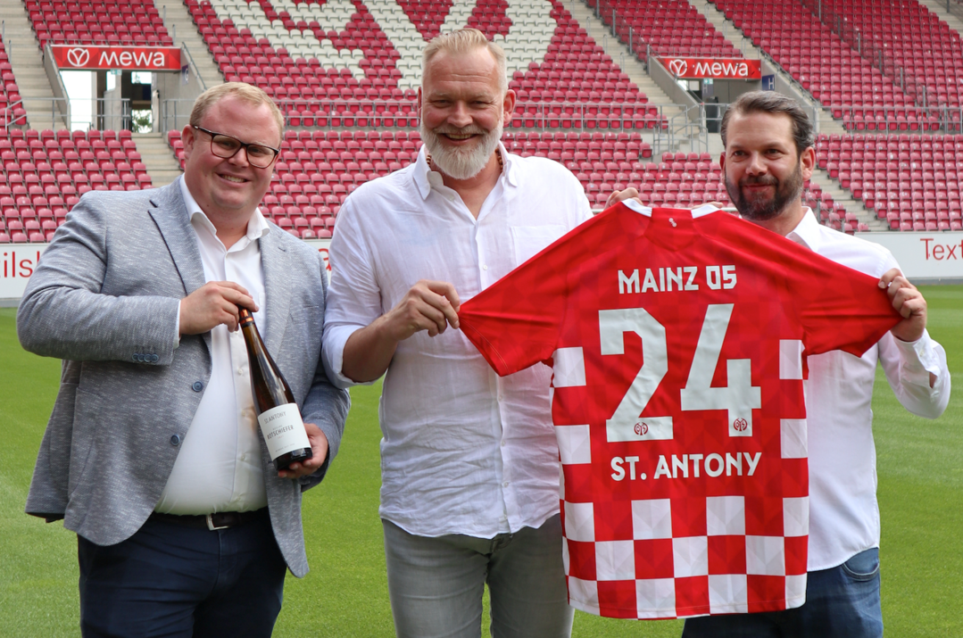 Freuen sich ber die Partnerschaft (v.l.): David Schssler, Dirk Wrtz und Dennis Elger.