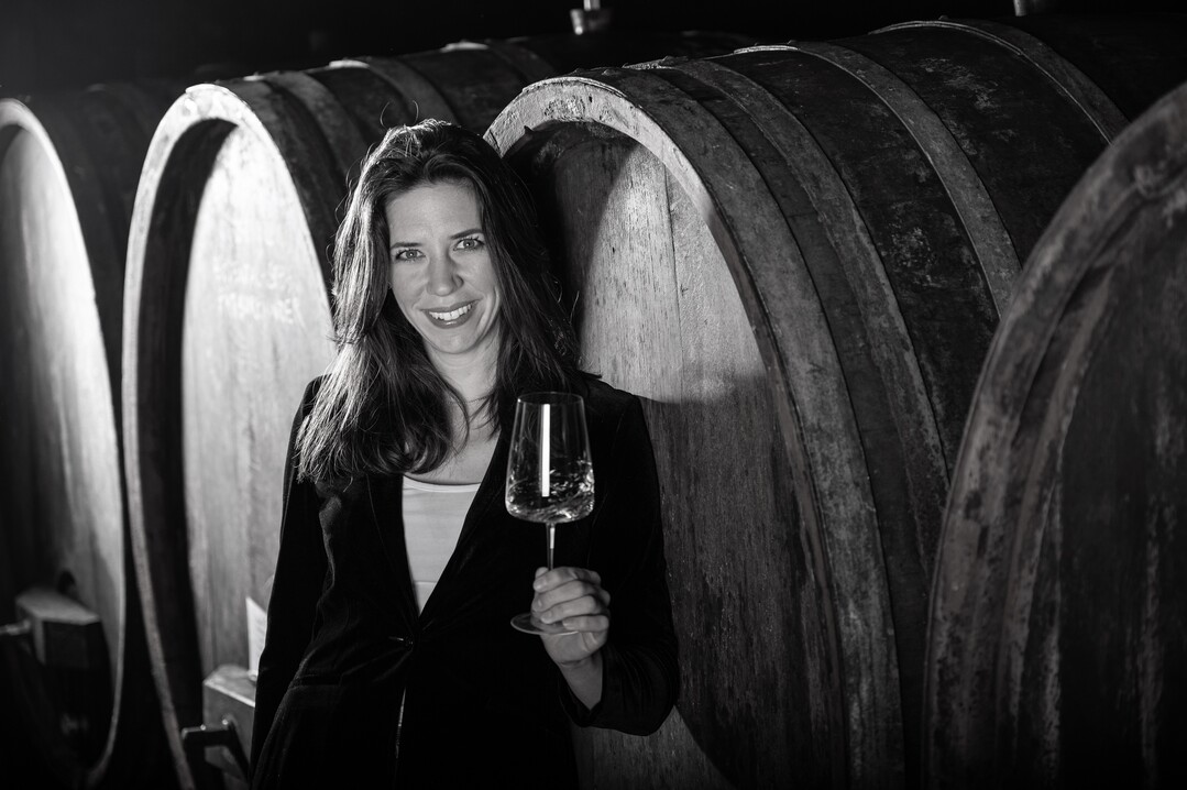 Für Carolin Weiler ist Wein weder typisch männlich noch weiblich, viel mehr macht der Charakter den Wein aus.