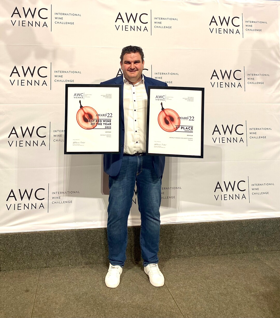 Ich htte nie gedacht, dass man so einen hochkartigen Preis als Deutscher Weinproduzent im Bereich Rotwein-Cuve jemals gewinnen kann, so Joachim Fischer, Kellermeister und Leiter des Weinguts Herzog von Wrttemberg.