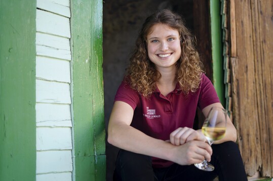 Die zweitplatzierte Julia Oswald
vom Weingut Burghof Oswald in Guntersblum (Rheinhessen).