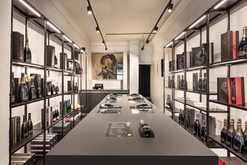 Der neue KESSLER Flagshipstore Stuttgart ldt Besucher ein, die Welt des Sektes neu zu erleben.