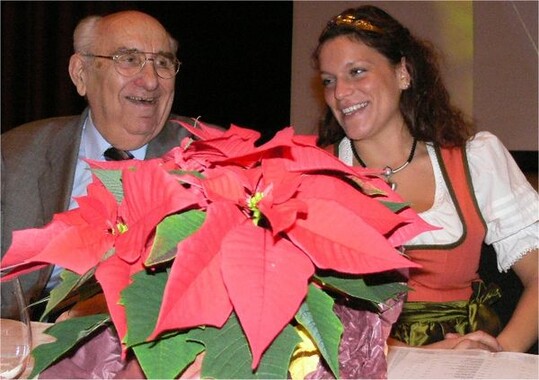 Gotthilf Link war gern gesehener Gast bei der Landesweinprmierung wie hier 2006 mit der damaligen Weinknigin Miriam Heckel Bild:  