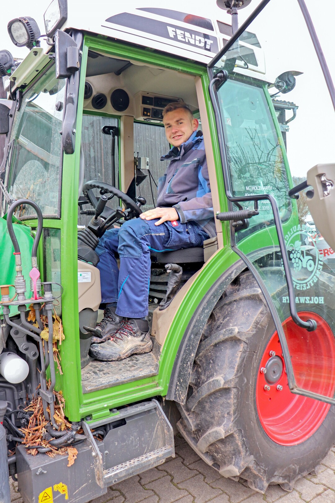 Marco Holzwarth will mit seinem Dienstleistungsunternehmen den Weinbau voranbringen.