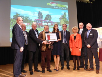 Der Weintourismuspreis 2018 ging an den Frderverein Mainschleifenbahn.