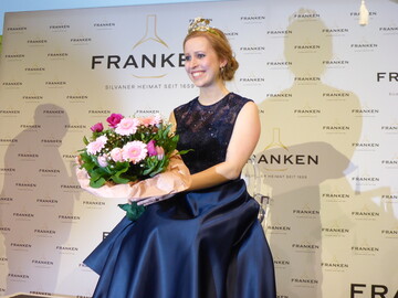 Klara Zehner ist die neue Frnkische Weinknigin.