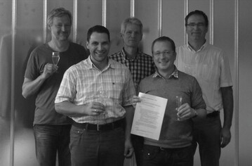 Photo des Grndungsvorstands von links nach rechts: Martin Br (Geschftsfhrer Naturland Baden-Wrttemberg e.V.), Christoph Zimmer (Geschftsfhrer Ecoland e.V.), Erhard Gapp (Geschftsfhrer Beratungsdienst kologischer Landbau e. V.), Dr. Christian Eichert (Geschftsfhrer Bioland Verband fr organisch-biologischen Landbau, Landesverband Baden-Wrttemberg) und Arno Adler (Vorsitzender Beratungsdienst kologischer Weinbau e.V.).