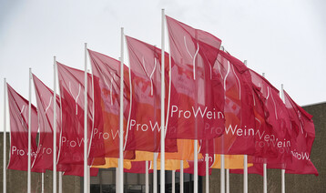 Die ProWein in Dsseldorf ist die international fhrende Fachmesse fr Weine und Spirituosen. Vom 19. bis 21 Mrz 2023 prsentierten sich ber 6000 Aussteller aus mehr als 60 Nationen.