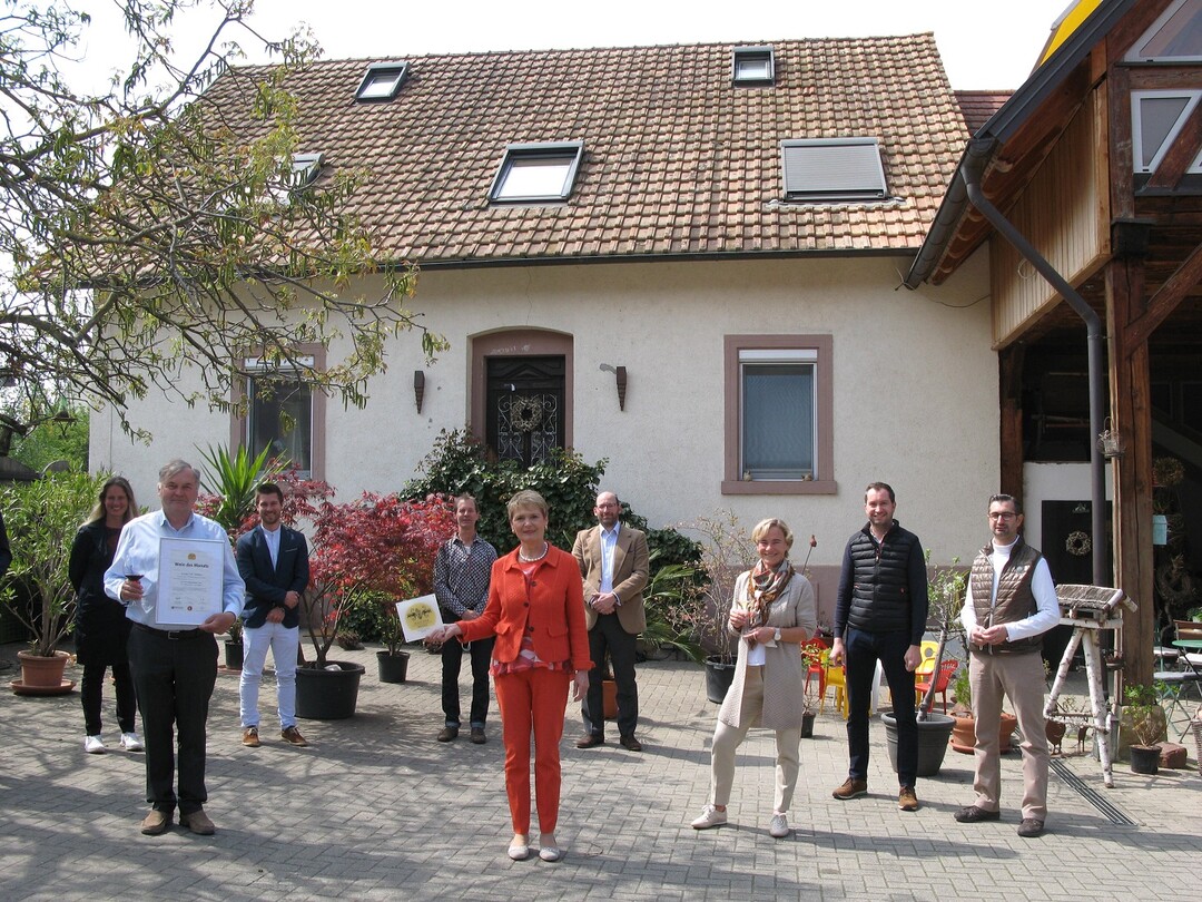  Aus Bad Krozingen kommt der Gewinner vom Wein des Monats Oktober: das Weingut Fritz Wassmer.  