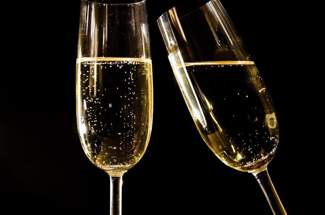 Seit mehr als 100 Jahren wird auf Sekt, Prosecco und Champagner bis heute die Schaumweinsteuer erhoben.