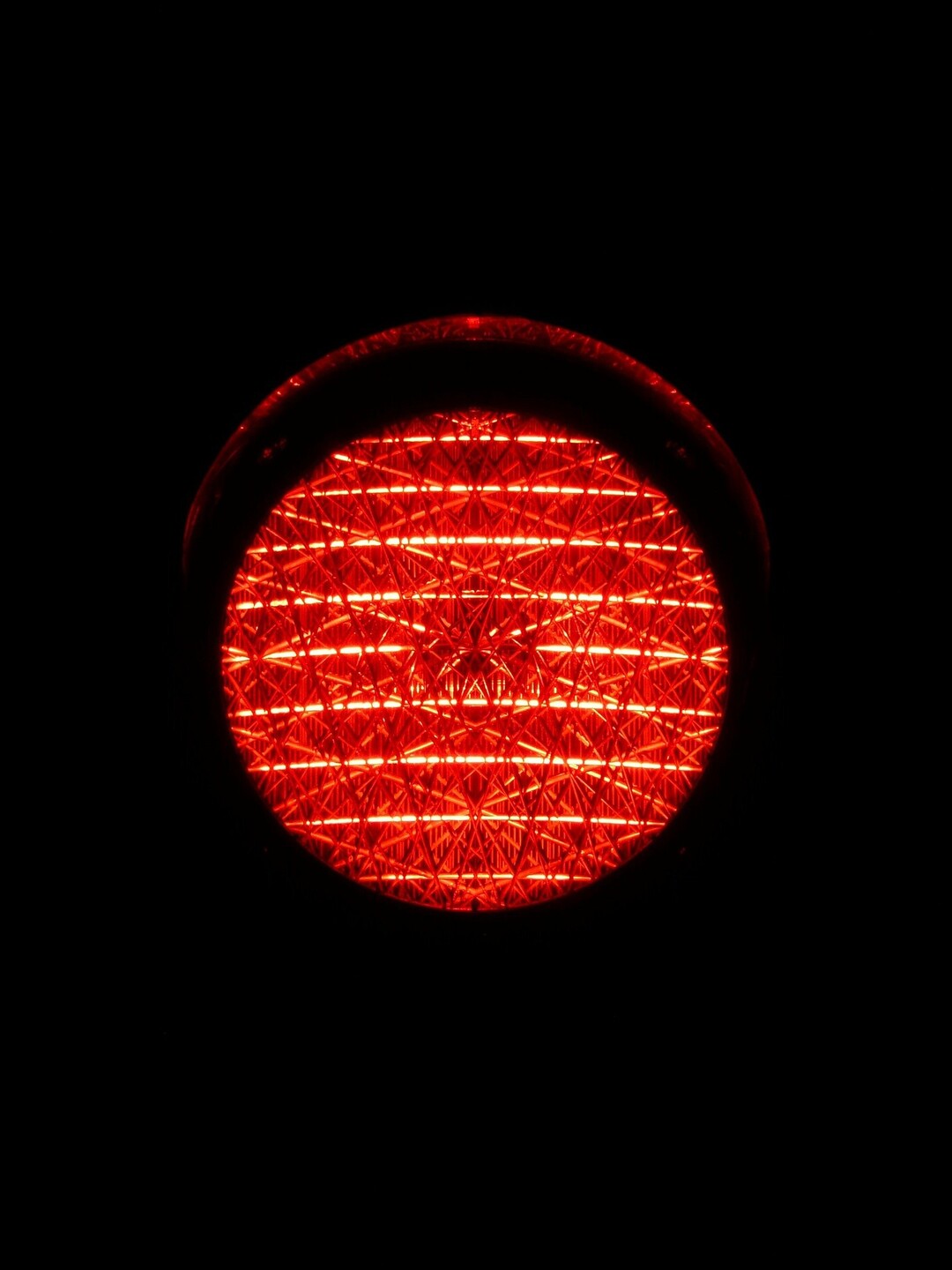 In Bayern steht die Krankenhaus-Ampel auf "Rot" und legt das Leben damit wieder teilweise lahm.