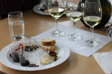 Wein und Speisen