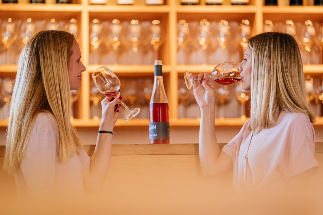 Jeden ersten Samstag im Monat heit es "Always Wine O"Clock" im Weinbaumuseum Stuttgart.