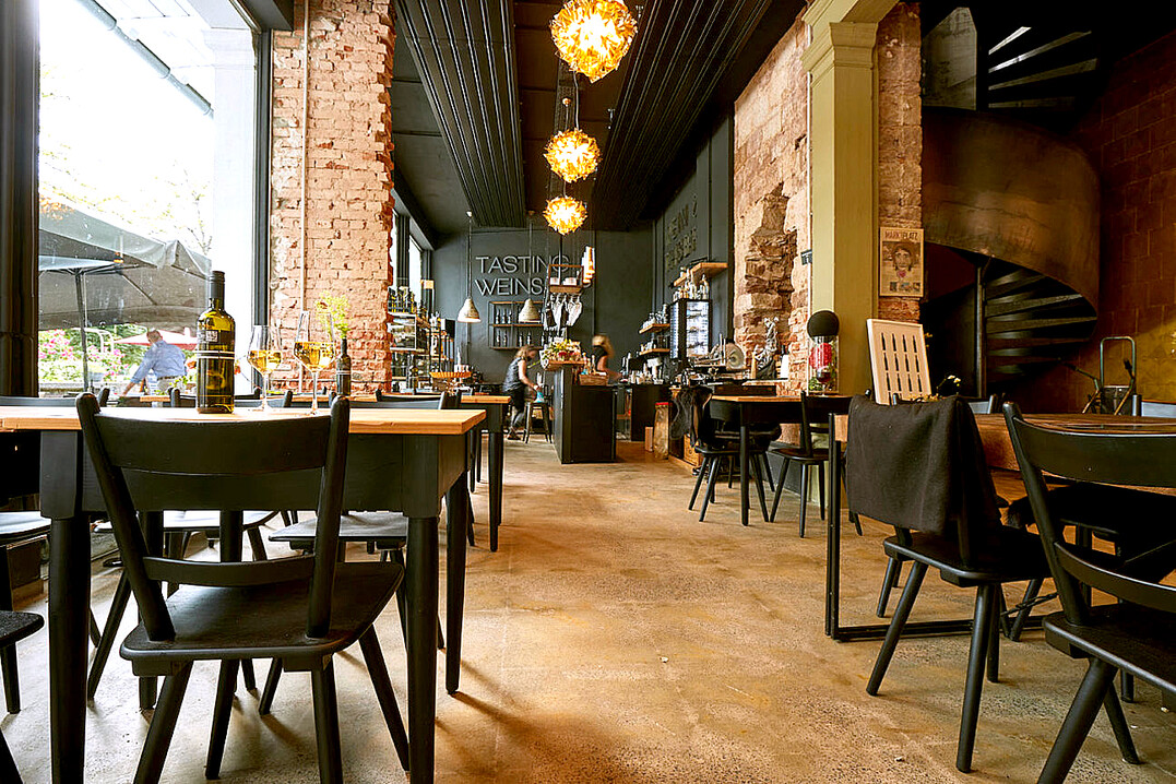 Weinwerk Weinmanufaktur, Balthasar-Neumann-Promenade 10,97688 Bad Kissingen, weinwerk-hab.de
