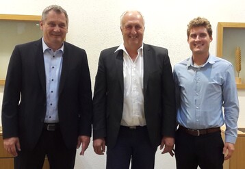 Die neue Fhrung der Genossenschaftskellerei Heilbronn: Hauptamtlicher Vorstandsvorsitzender Justin Kircher (Mitte), Geschftsfhrer Rainer Weber (links) und Daniel Drautz (rechts). 
