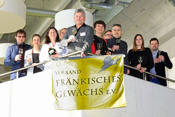 Mit insgesamt 21 Weingtern, allein 14 davon Mitgliedsbetriebe der Winzervereinigung Frnkisches Gewchs e.V., war das frnkische Anbaugebiet bei der diesjhrigen WineStyle im CruiseCenter Hamburg-Altona wieder bestens vertreten.